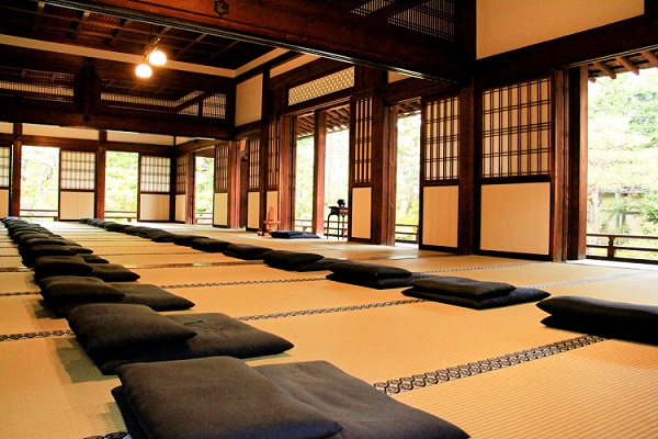 座禅体験～福岡の寺院でも参加できます～